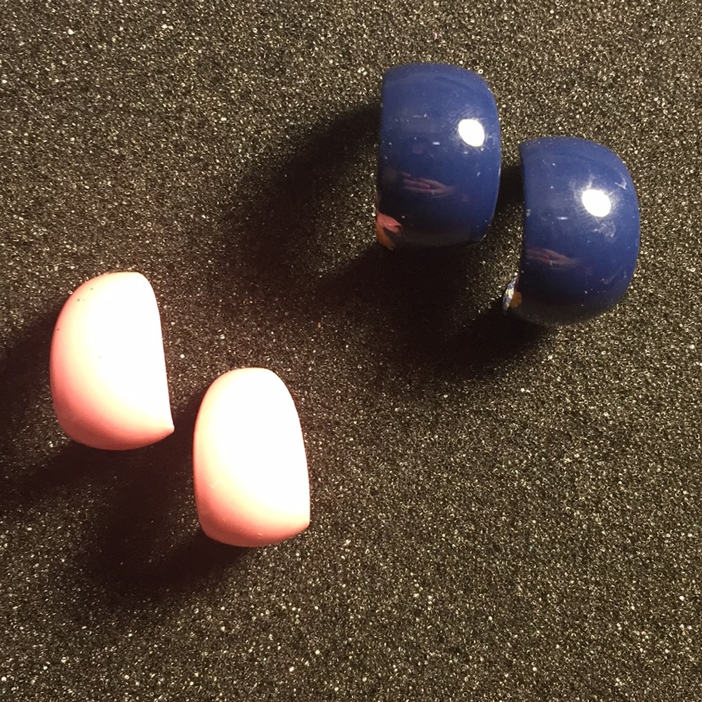Two pairs of vintage enamel metal hoop earrings